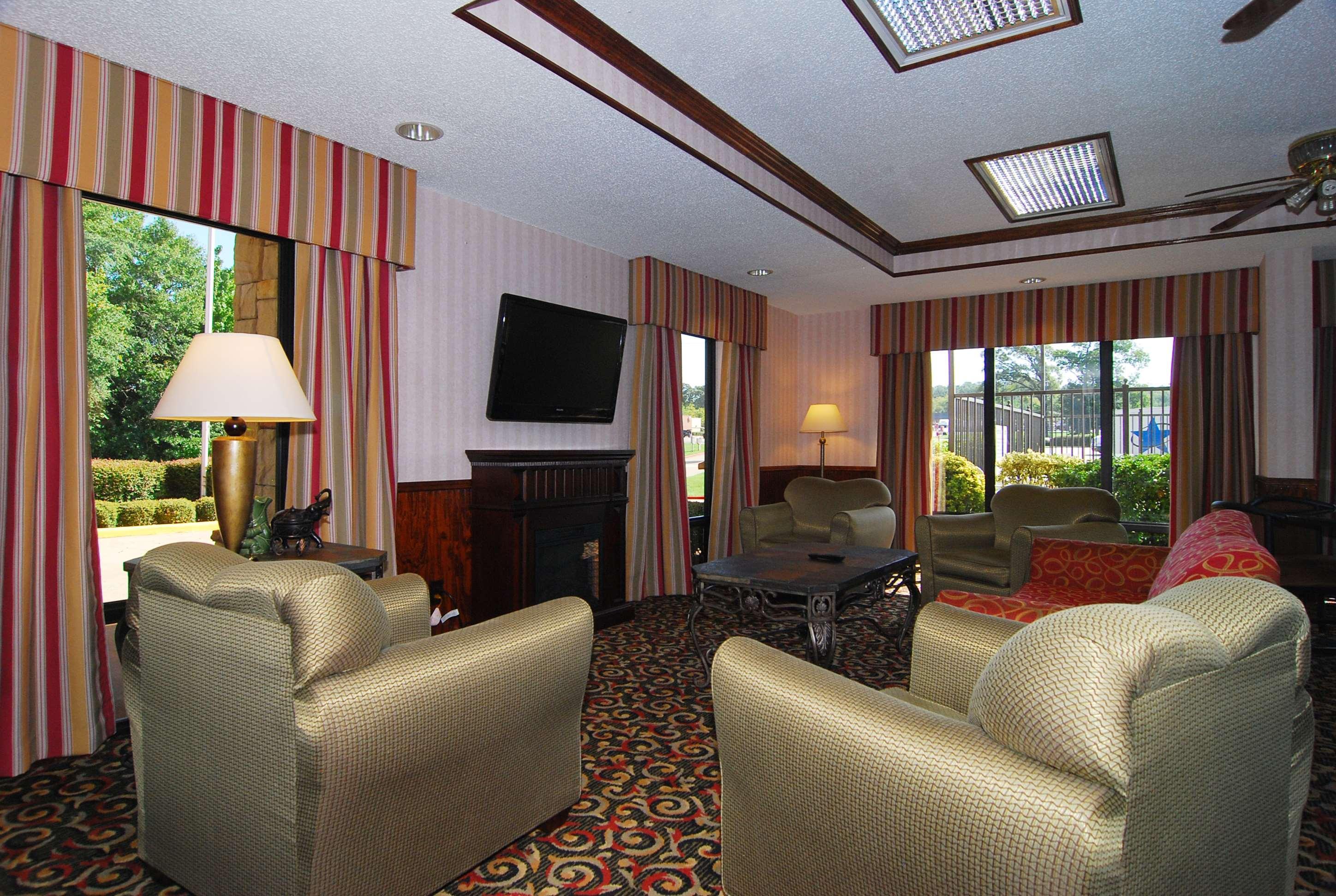 Best Western Lindale Inn Exteriér fotografie