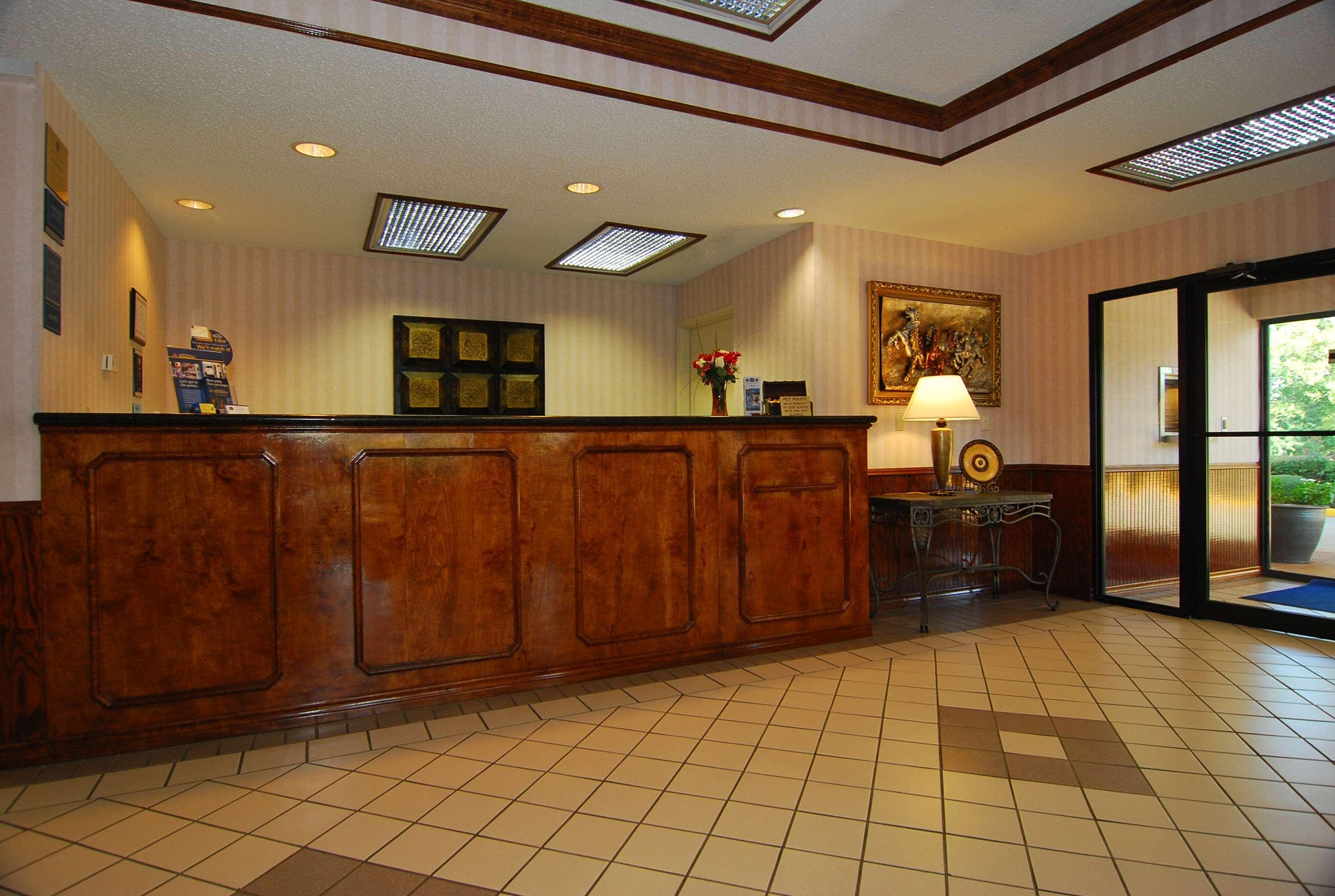 Best Western Lindale Inn Exteriér fotografie